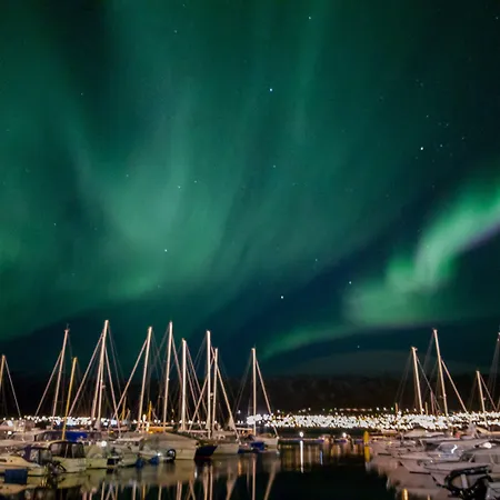 Norwavey, Sleep In A Boat Botel